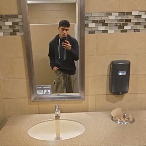 Meet your Posher, Yurem